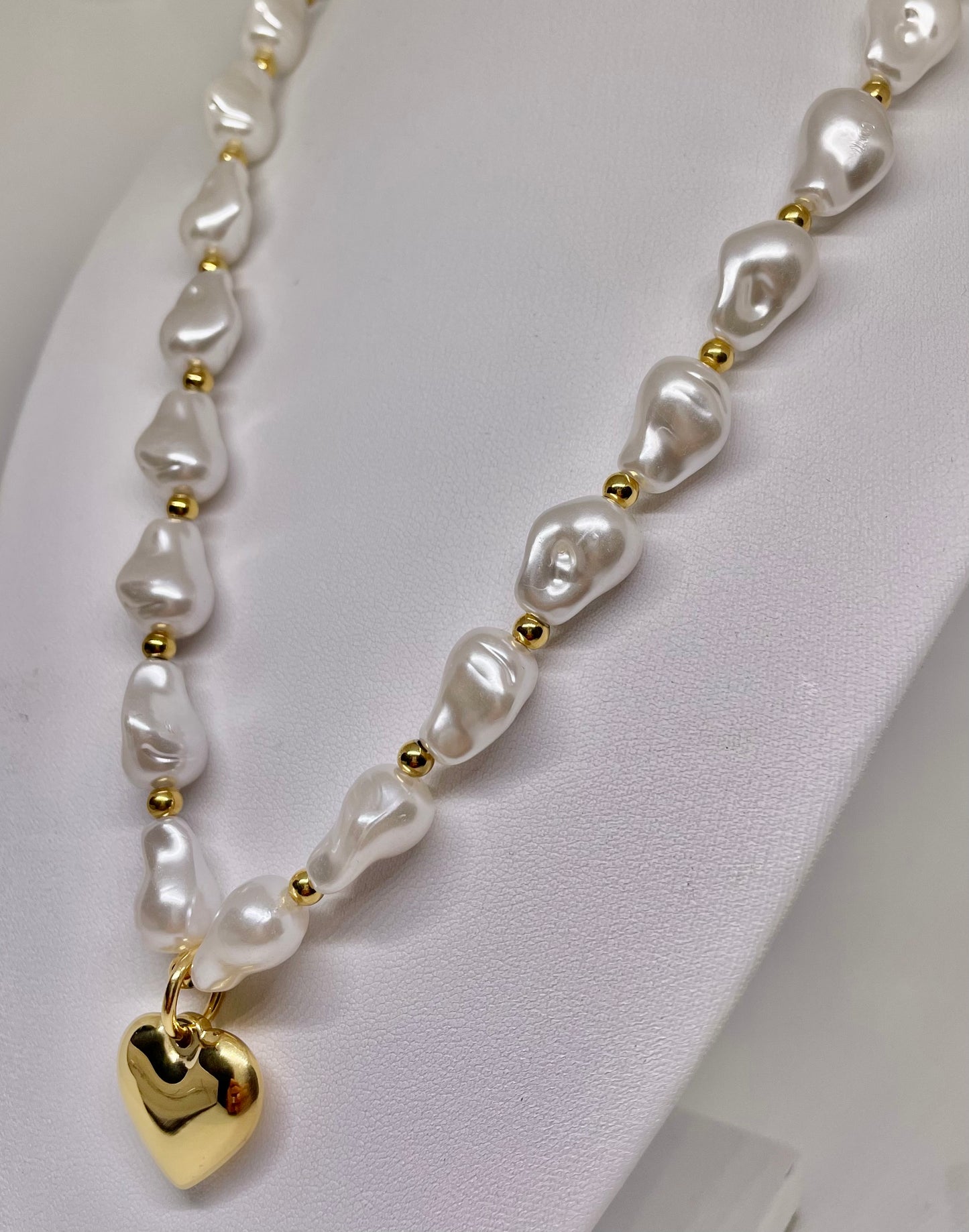 Pearl and Love Necklace